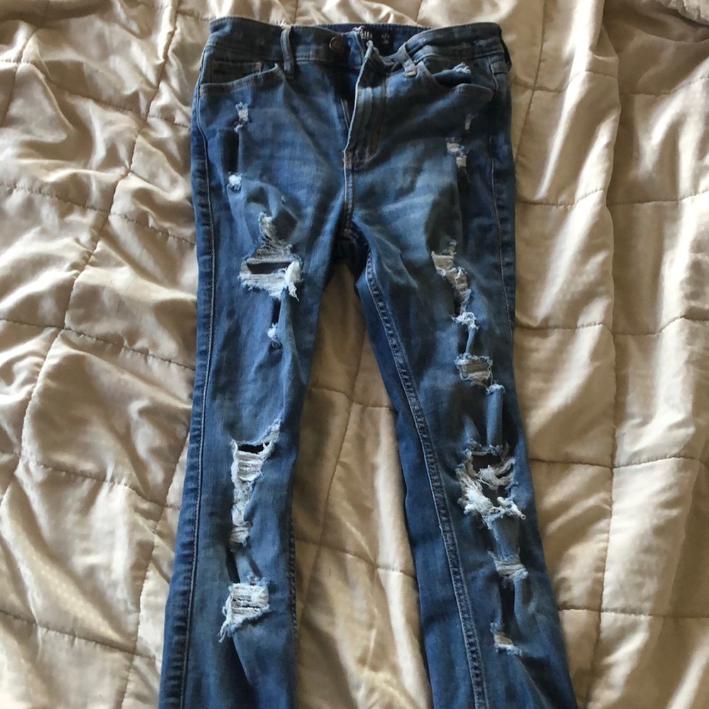 Hollister High-Rise Super Skinny Ripped Jeans